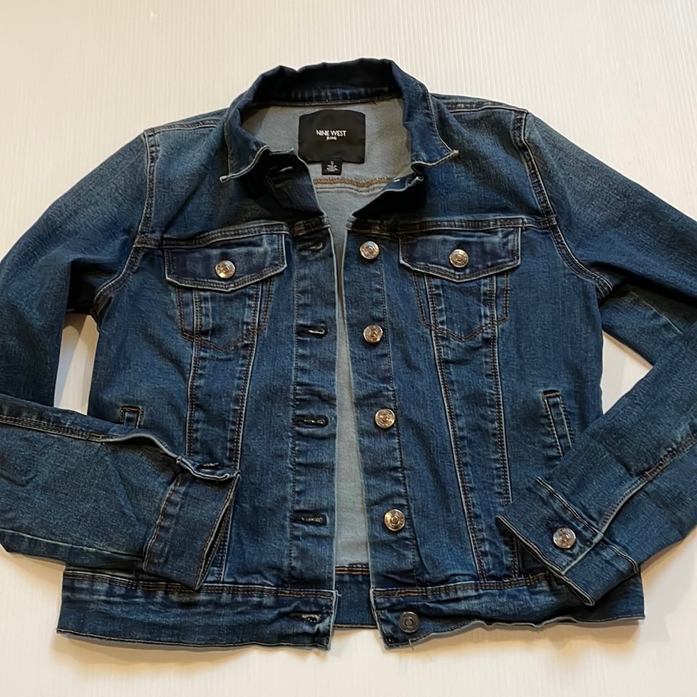 Nine West button down jean jacket.  Women’s size small